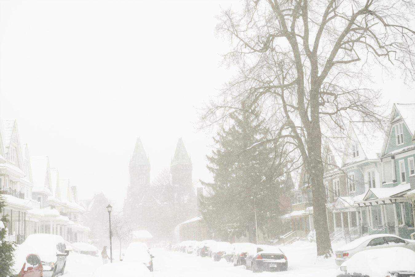 Hotel Henry through the snow